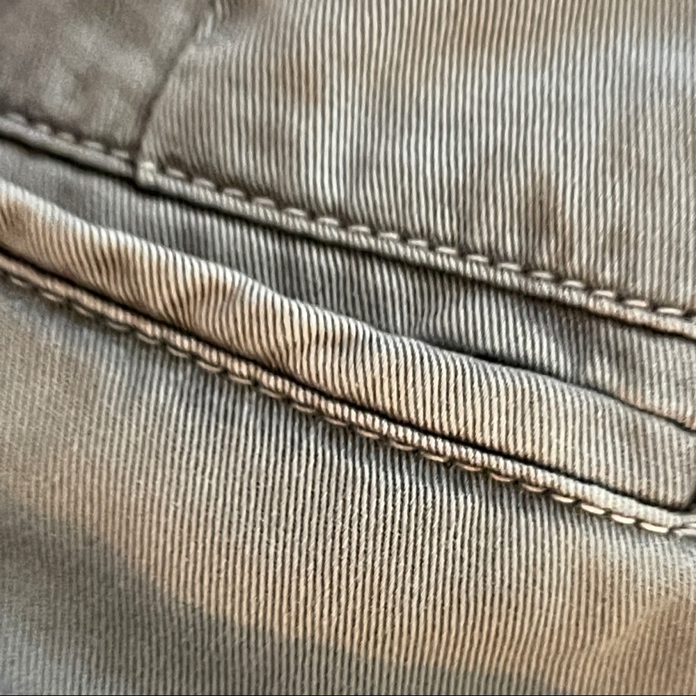 J. CREW Chino grey 4" shorts Size 0 - Picture 6 of 8